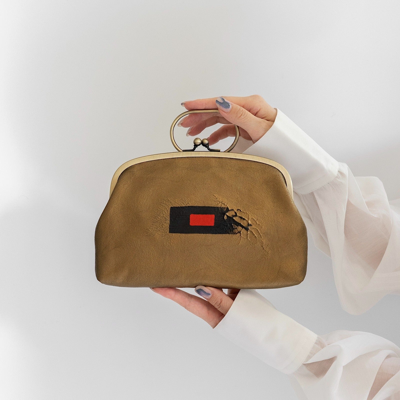 ちょっとしたお出かけから特別 な日の装いまでコーディネートをぐっと