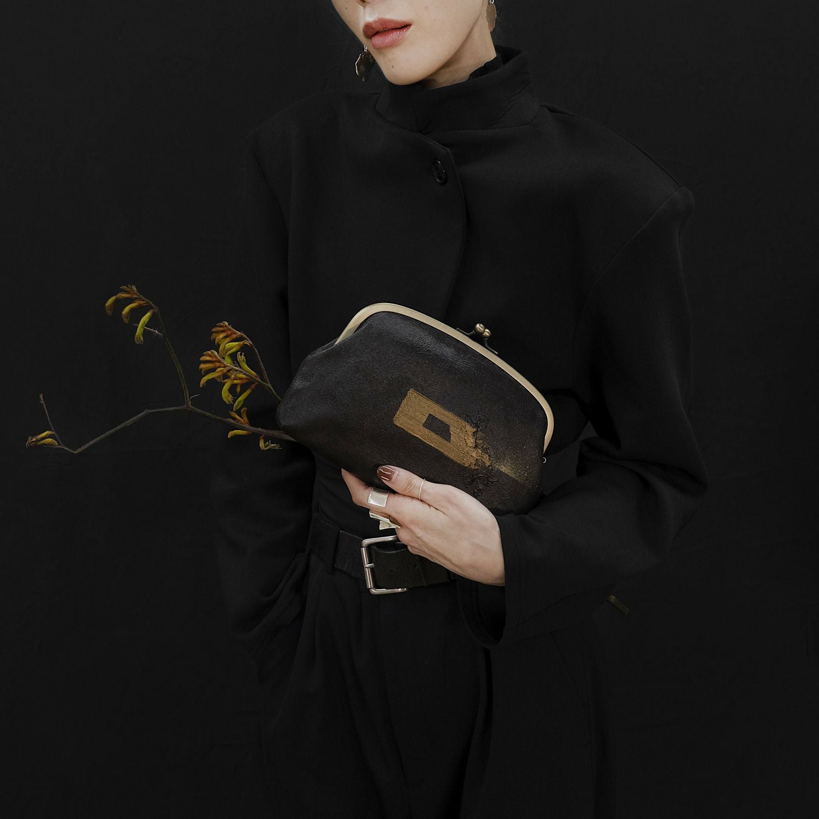 ちょっとしたお出かけから特別 な日の装いまでコーディネートをぐっと